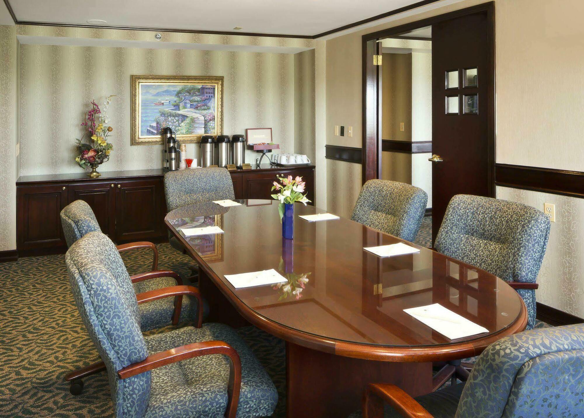 Doubletree By Hilton Fort Lee/George Washington Bridge Екстер'єр фото