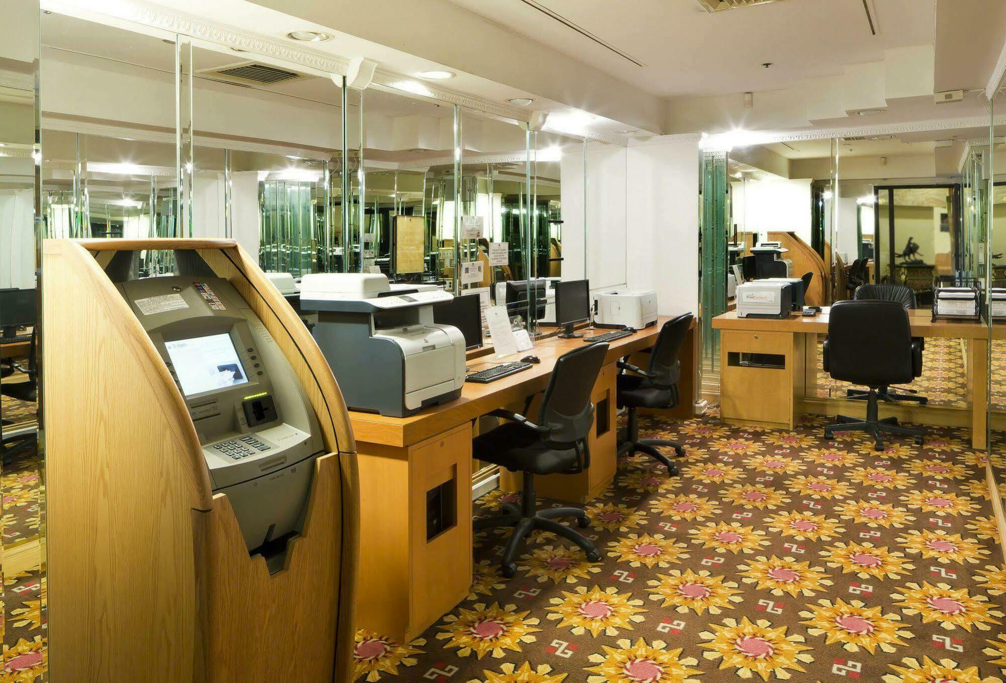 Doubletree By Hilton Fort Lee/George Washington Bridge Екстер'єр фото